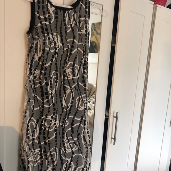 Sheer Overlay Medium Tank Abstract Dress  by Frank Lyman - Picture 2 of 5